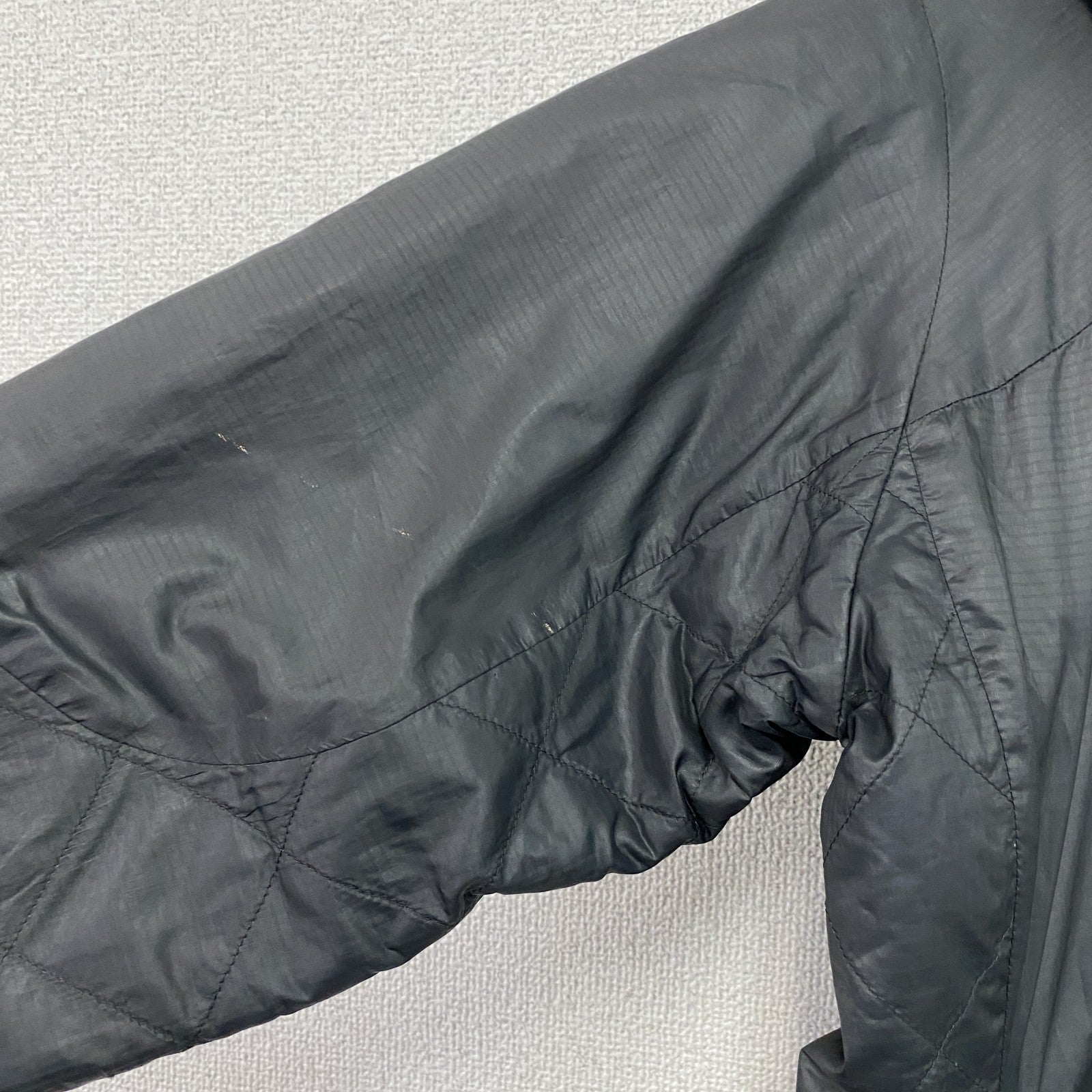 Patagonia　パタゴニア　マイクロパフフーディー　フルジップ中綿ジャケット　黒　ブラック　Sサイズ