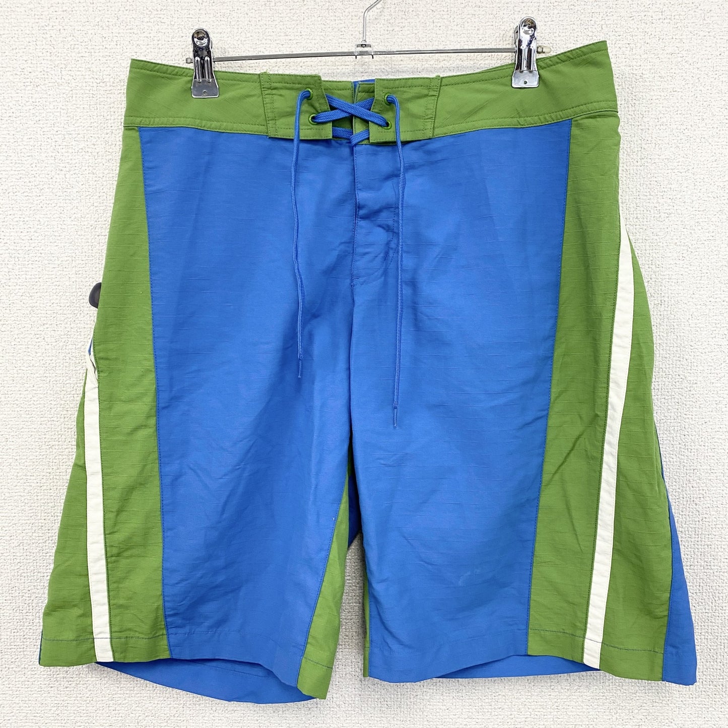 00s　NIKE　ナイキ　ナイロンハーフパンツ/ショートパンツ　サーフパンツ　スウッシュ　ヴィンテージ　ブルー　Lサイズ