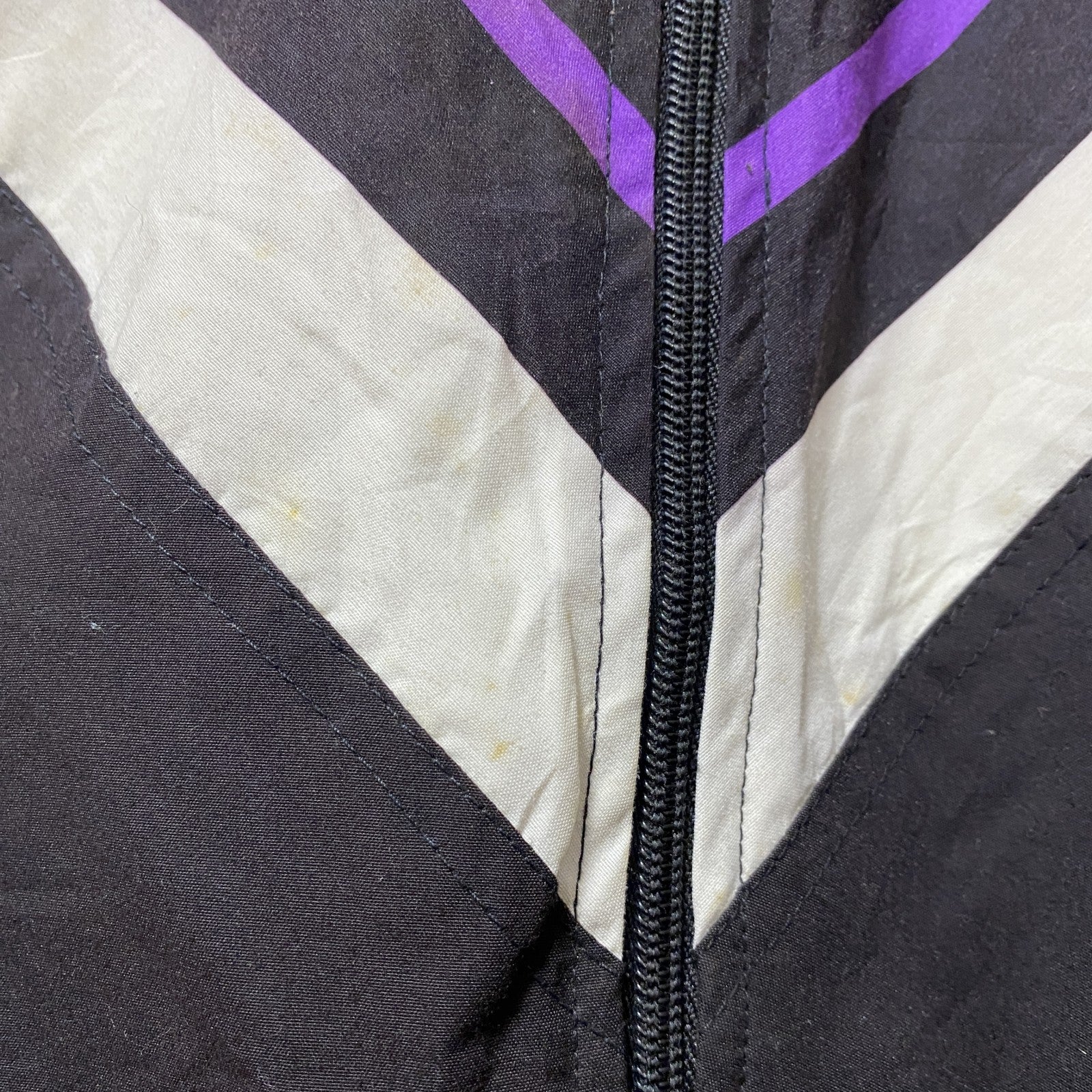 古着 used　JAKO SPORT　長袖ナイロンジャケット　総柄アウター　切り替え　スポーツ　紫　パープル　Lサイズ