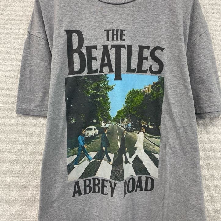 THE BEATLES　ビートルズ　半袖プリントＴシャツ　灰色　グレー　 クルーネック　XLサイズ