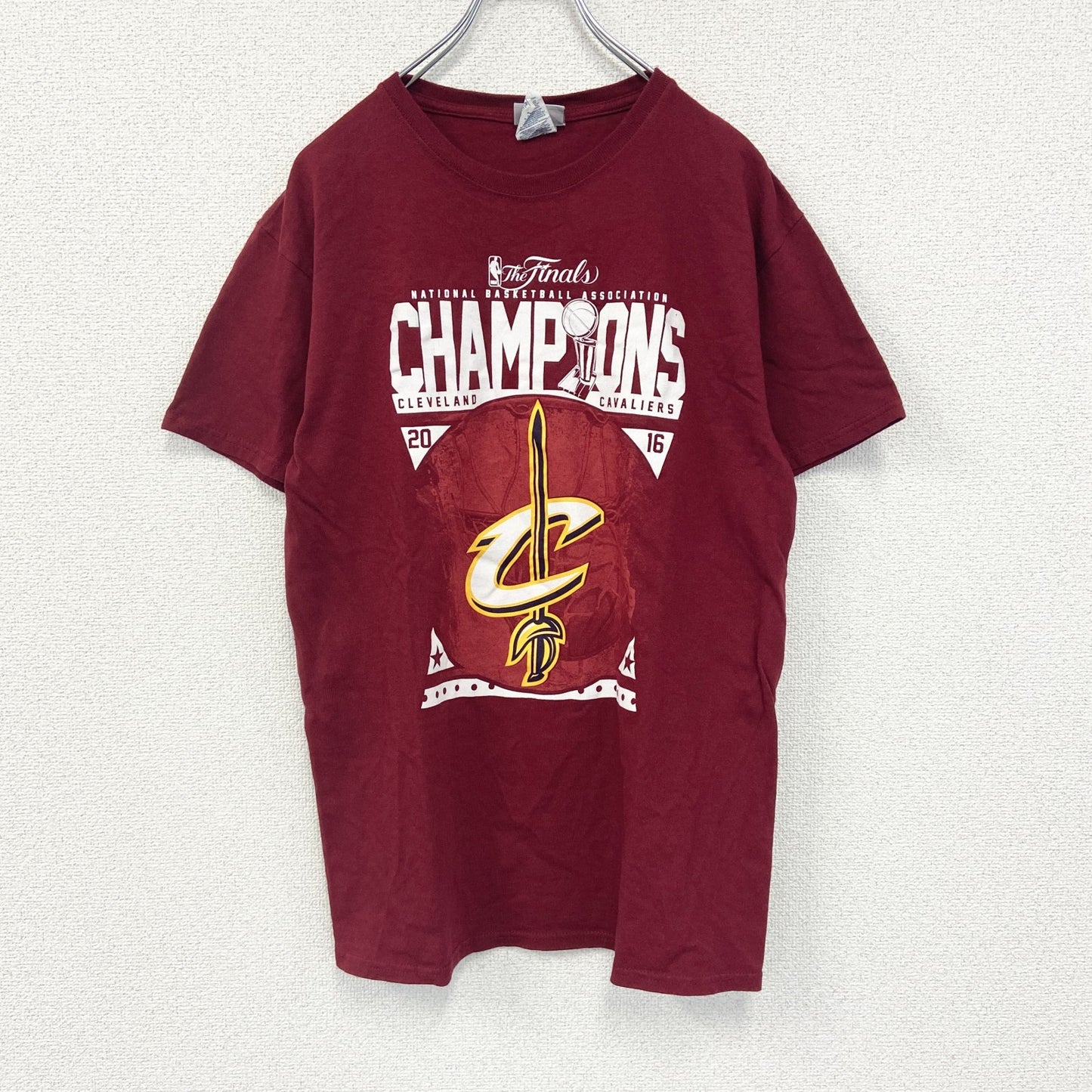 古着　used　NBA エヌビーエー　半袖プリントTシャツ　バスケットボール　カジュアル　クルーネック　赤　レッド　Mサイズ
