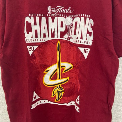 古着　used　NBA エヌビーエー　半袖プリントTシャツ　バスケットボール　カジュアル　クルーネック　赤　レッド　Mサイズ