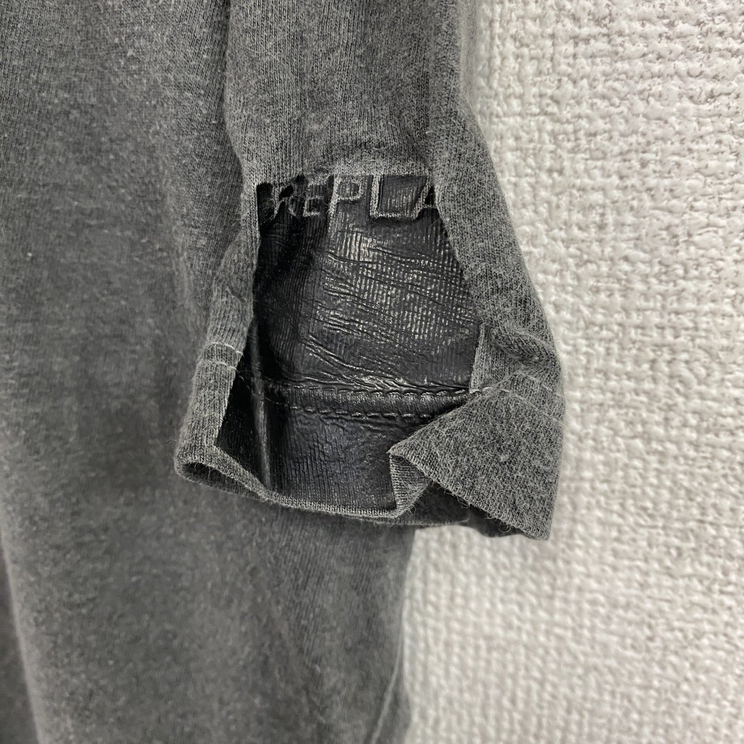 REPLAY　リプレイ　半袖プリントTシャツ　灰色　グレー