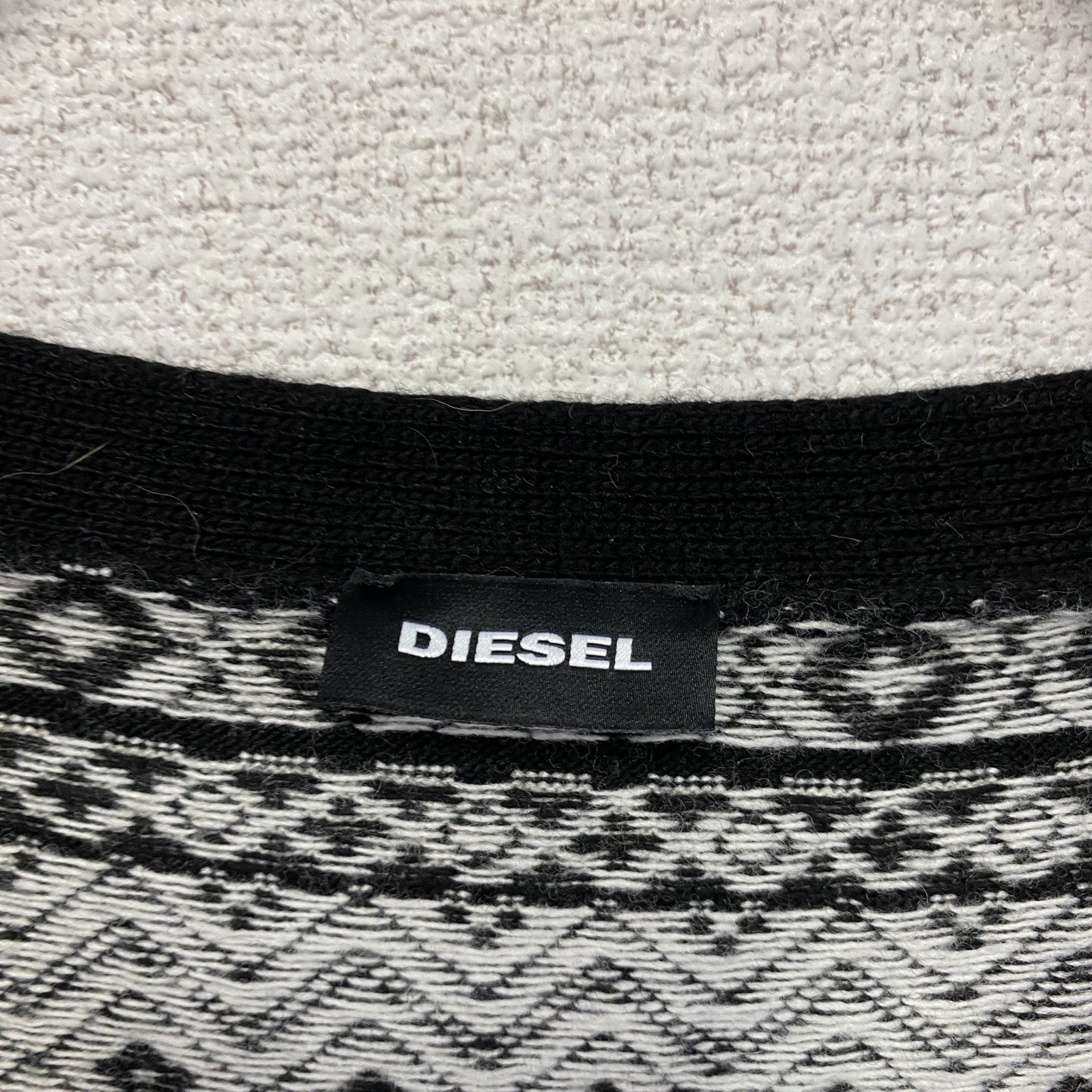 DIESEL　ディーゼル　ニットカーディガン　バックパームツリープリント　ネイティブ柄　黒　ブラック
