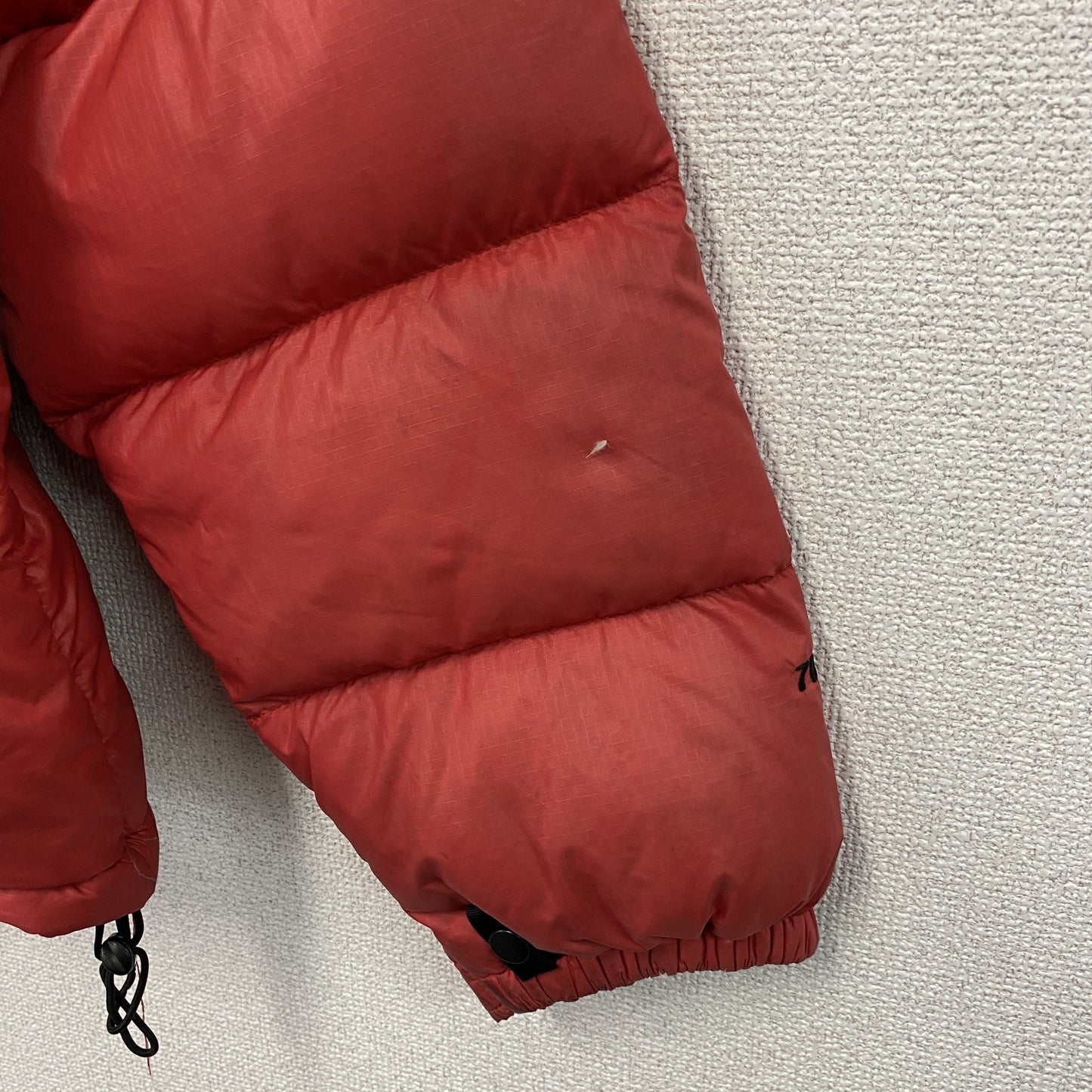 THE NORTH FACE　ザ・ノースフェイス　ヌプシ　ダウンジャケット　赤　レッド　Mサイズ