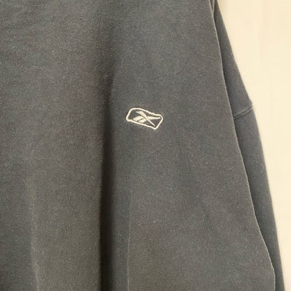 古着 used　Reebok リーボック　長袖ワンポイントロゴデザインスウェット　トレーナー　クルーネック　黒　XLサイズ