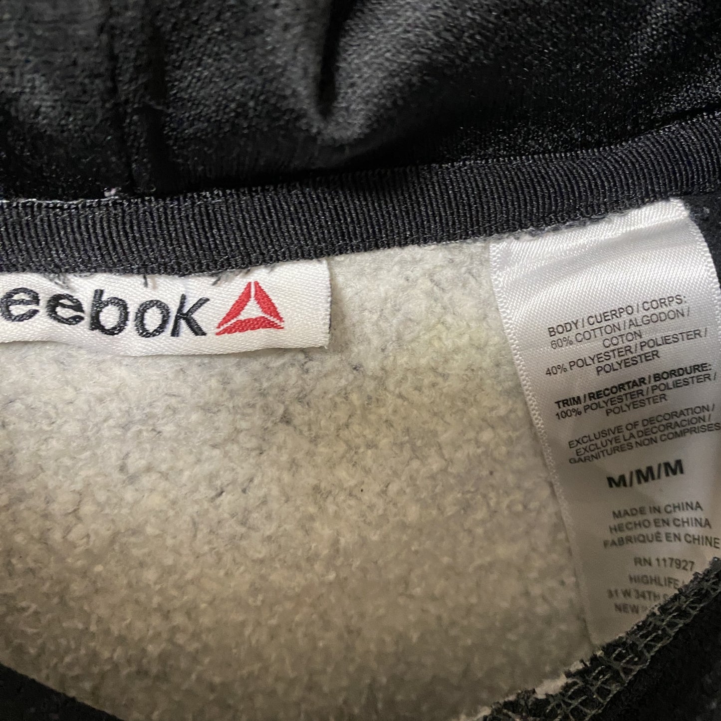 古着 used　Reebok リーボック　長袖ビッグロゴデザインパーカー　フーディー　バイカラー　黒　グレー　XＬサイズ