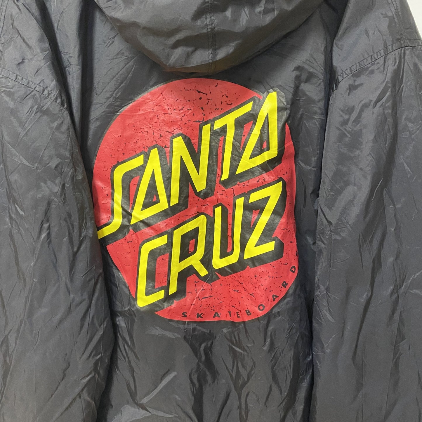 古着 used　SANTA CRUZ　サンタクルーズ　長袖ロゴデザインブルゾン　バックプリント　ジップアップ　赤　黒　Lサイズ
