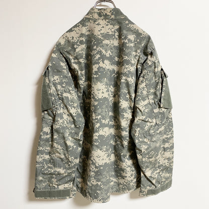 古着 used　長袖ミリタリージャケット　米軍　迷彩　カモフラ柄　U.S ARMY　緑　レトロデザイン　秋冬服　Lサイズ