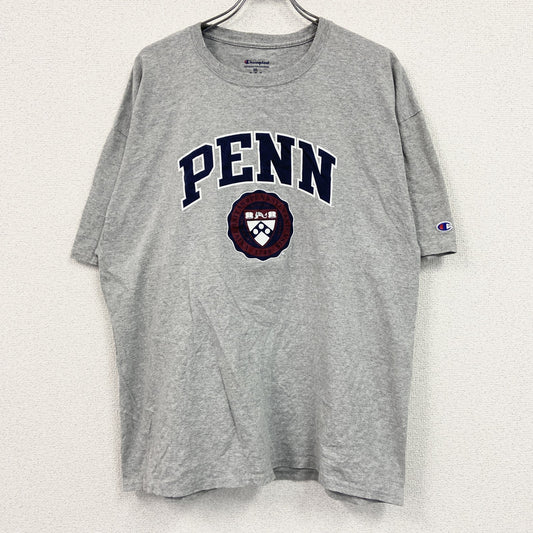 Champion　チャンピオン　PENN　半袖プリントTシャツ　グレー　2XLサイズ