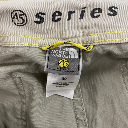 THE NORTH FACE　ザノースフェイス　ハーフカーゴパンツ/ショートパンツ　ベージュ　32サイズ　