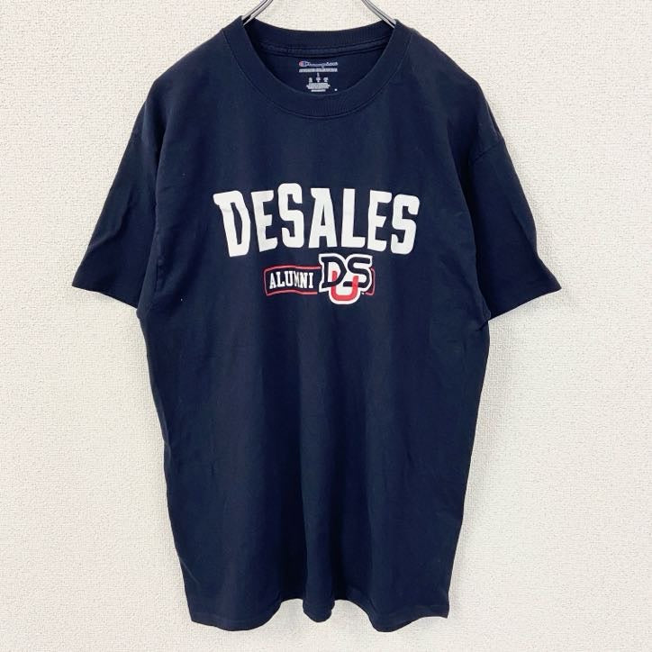古着 used　Champion チャンピオン　半袖カレッジプリントTシャツ　DESALES デサレス　紺　ネイビー　Lサイズ