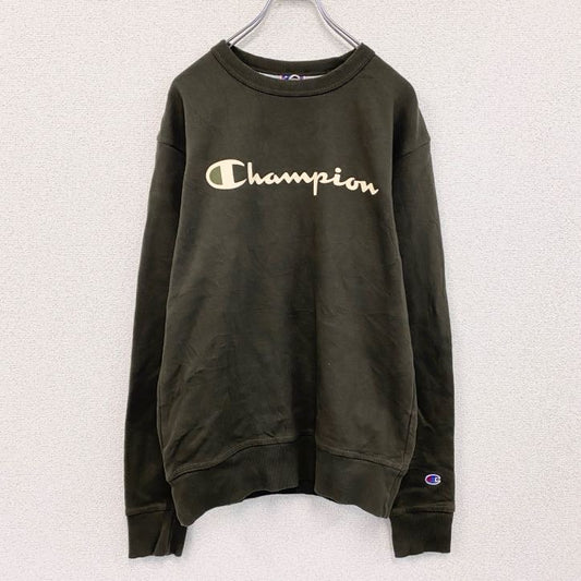 champion　チャンピオン　スウェット/トレーナー　デカロゴ　ストリート　ワンポイント　クルーネック　現行　カーキ　Sサイズ