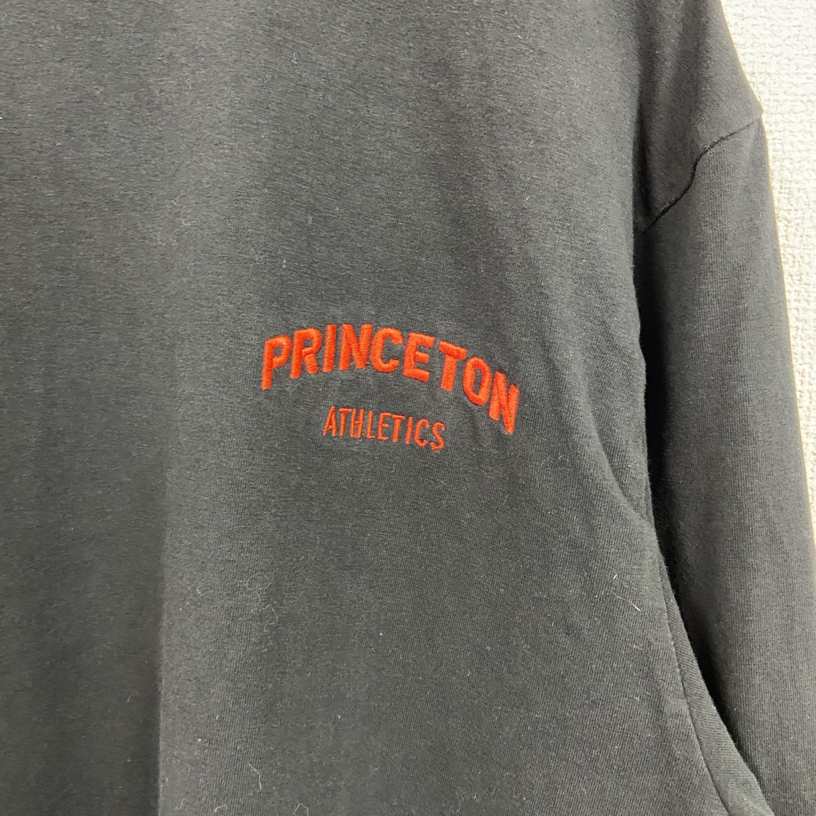 NIKE　ナイキ　長袖刺繡Tシャツ　ロンT　黒　ブラック　Mサイズ