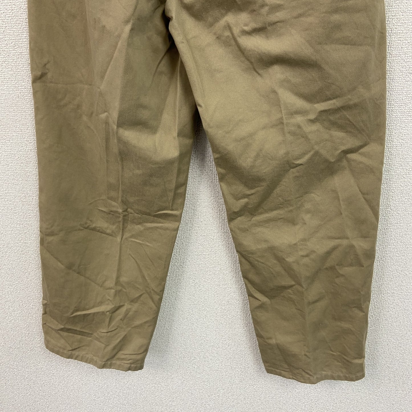CHAPS　チャップス　ツータックチノパンツ　ベージュ