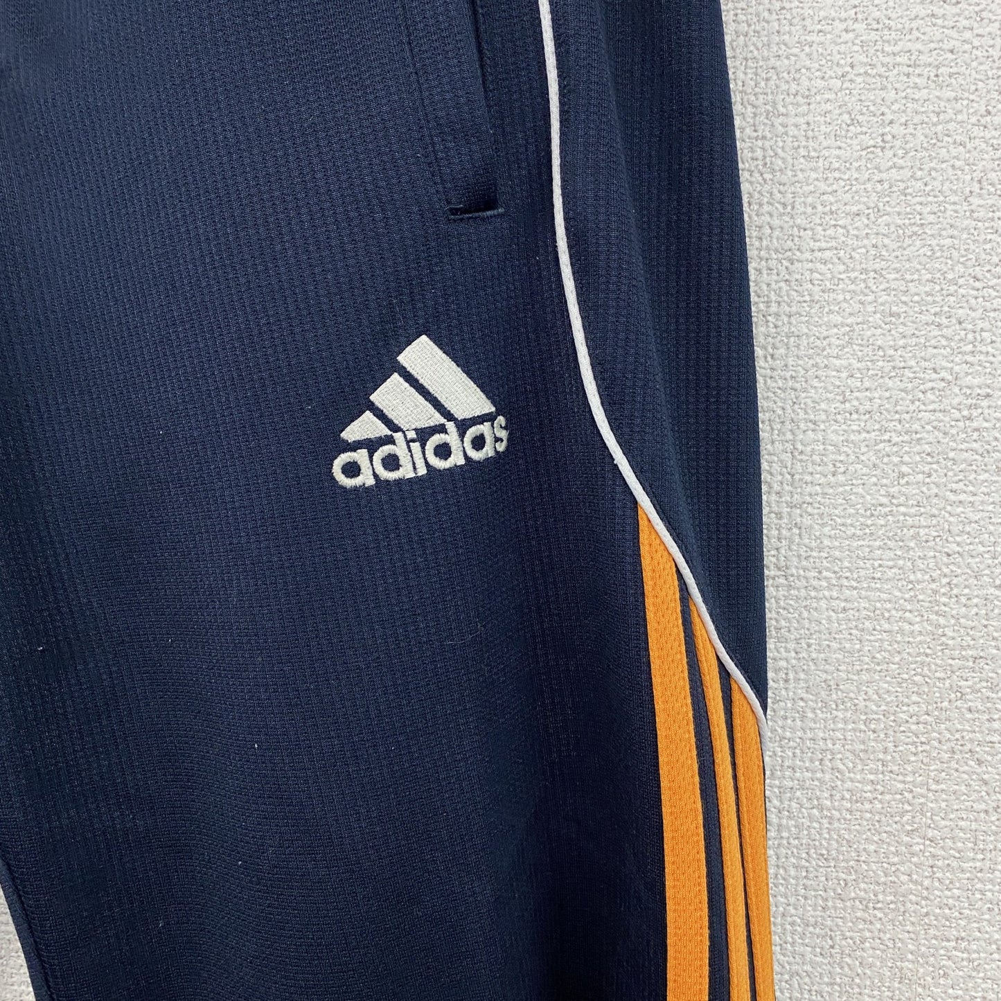 古着 used　adidas　アディダス　トラックパンツ/ジャージ　パフォーマンスロゴ　紺　ネイビー　Mサイズ