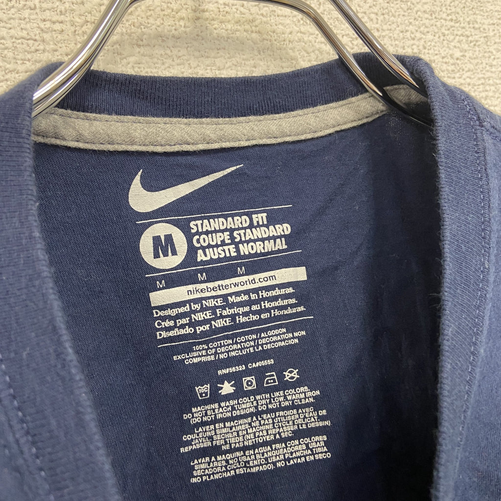 NIKE　ナイキ　FCバルセロナ　イニエスタ　半袖プリントTシャツ　紺　ネイビー　Mサイズ