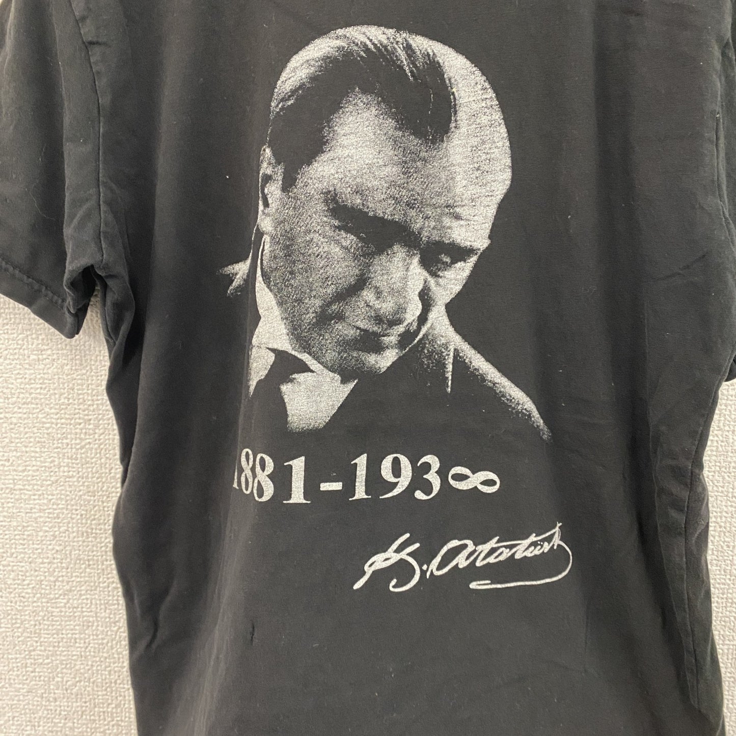 ORIJIN　半袖プリントTシャツ　ムスタファ・ケマル・アタテュルク　黒　ブラック　Sサイズ