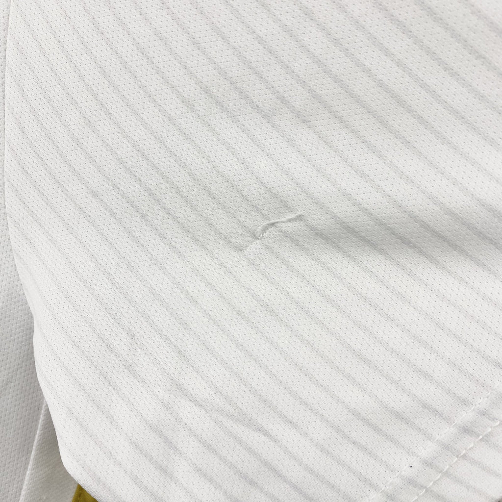 adidas　アディダス　半袖Tシャツ　ユニフォーム　白　ホワイト　Mサイズ