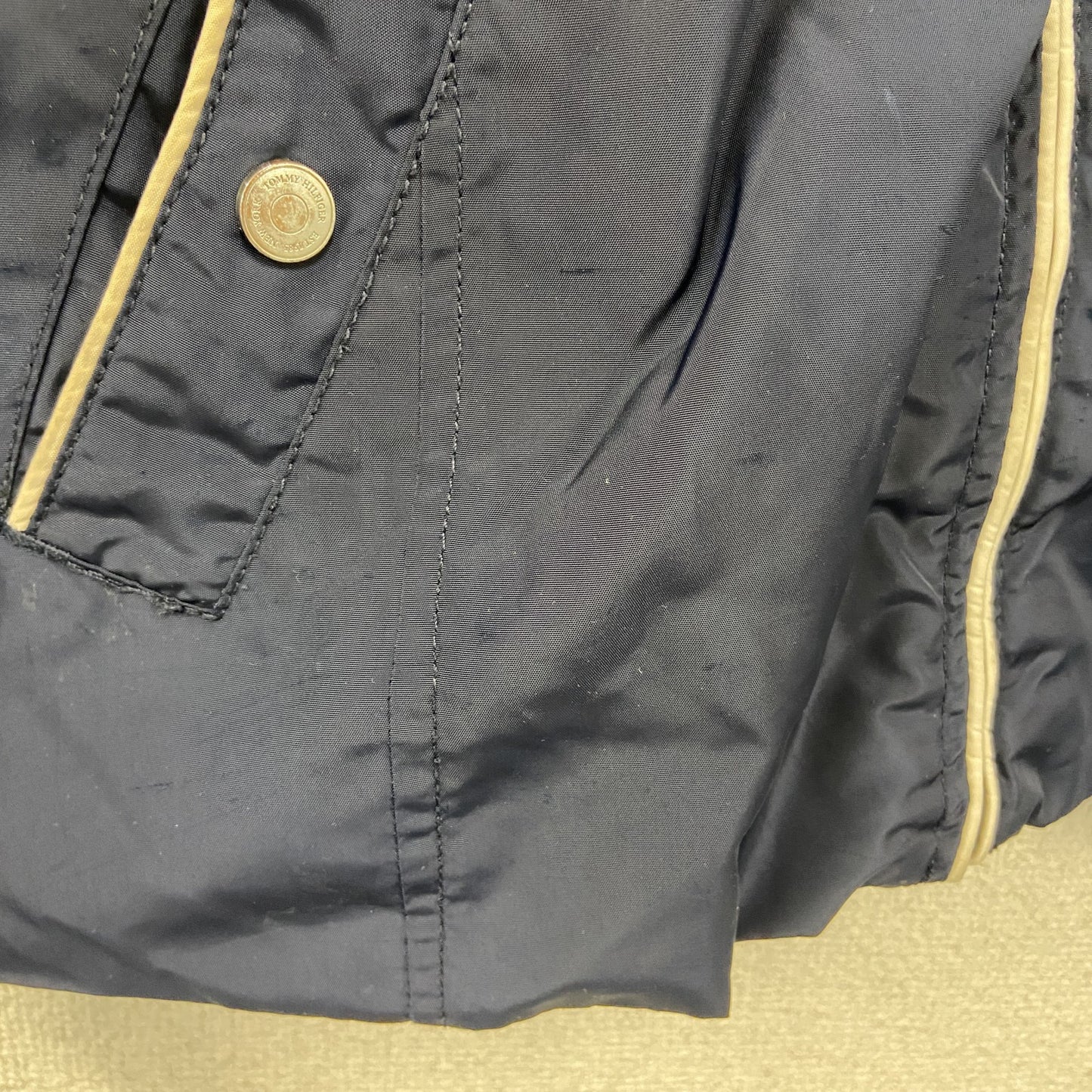 古着 used　TOMMYHILFIGER　トミーヒルフィガー　長袖ナイロンジャケット　フルジップアウター　シンプル　Sサイズ