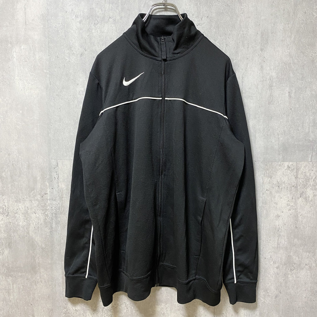 古着 used　NIKE ナイキ　DRI-FIT　NON　長袖ジップアップジャージ　スポーツウェア　トレーニング　黒　ロゴ刺繍　　