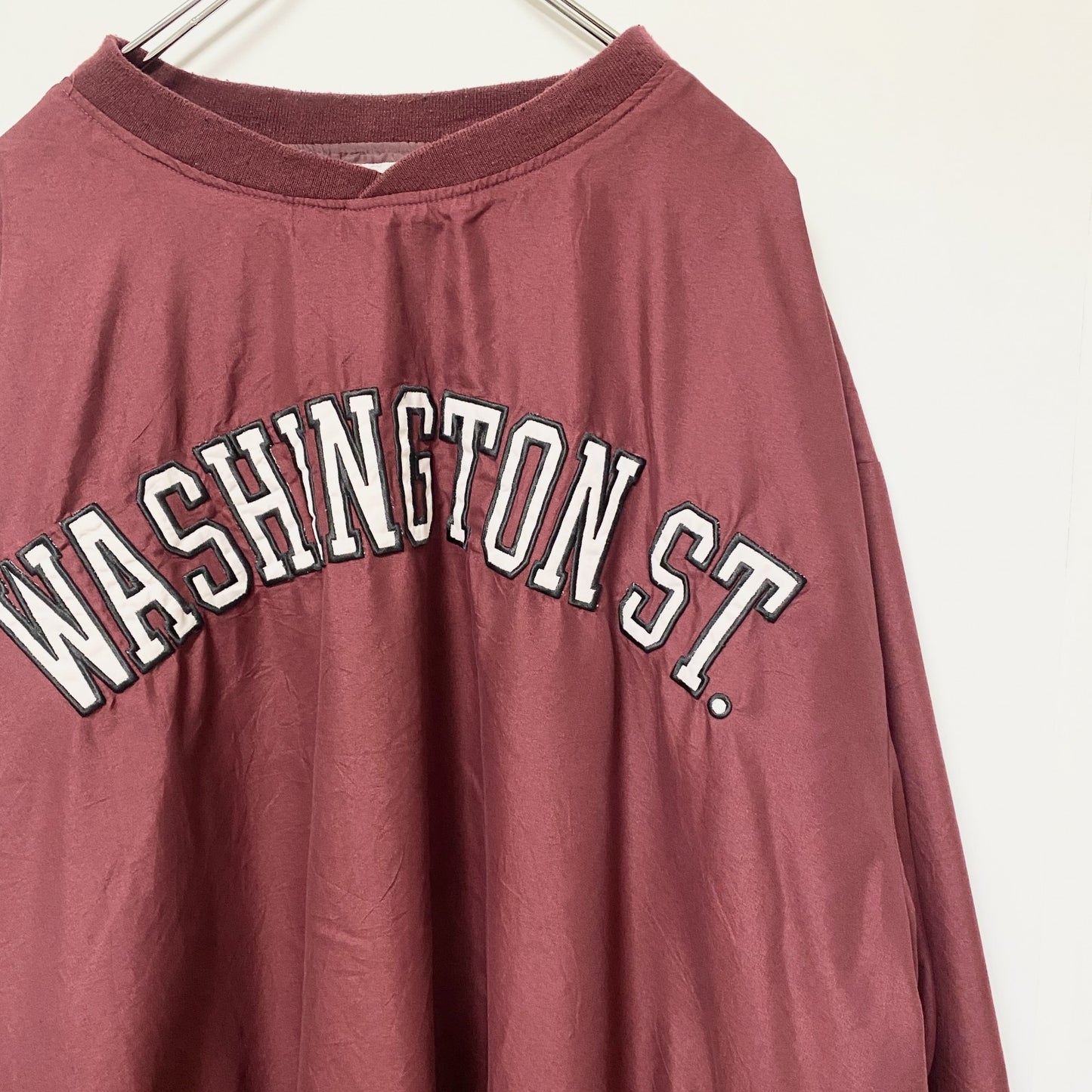 古着 used　RUSSELL ATHLETIC　長袖刺繍ナイロンプルオーバー　ウインドブレーカー　ワシントン　赤　4XLサイズ