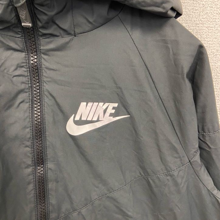 古着 used　NIKE ナイキ　長袖ナイロンジャケット　フルジップパーカー　ワンポイントロゴプリント　黒　Lサイズ