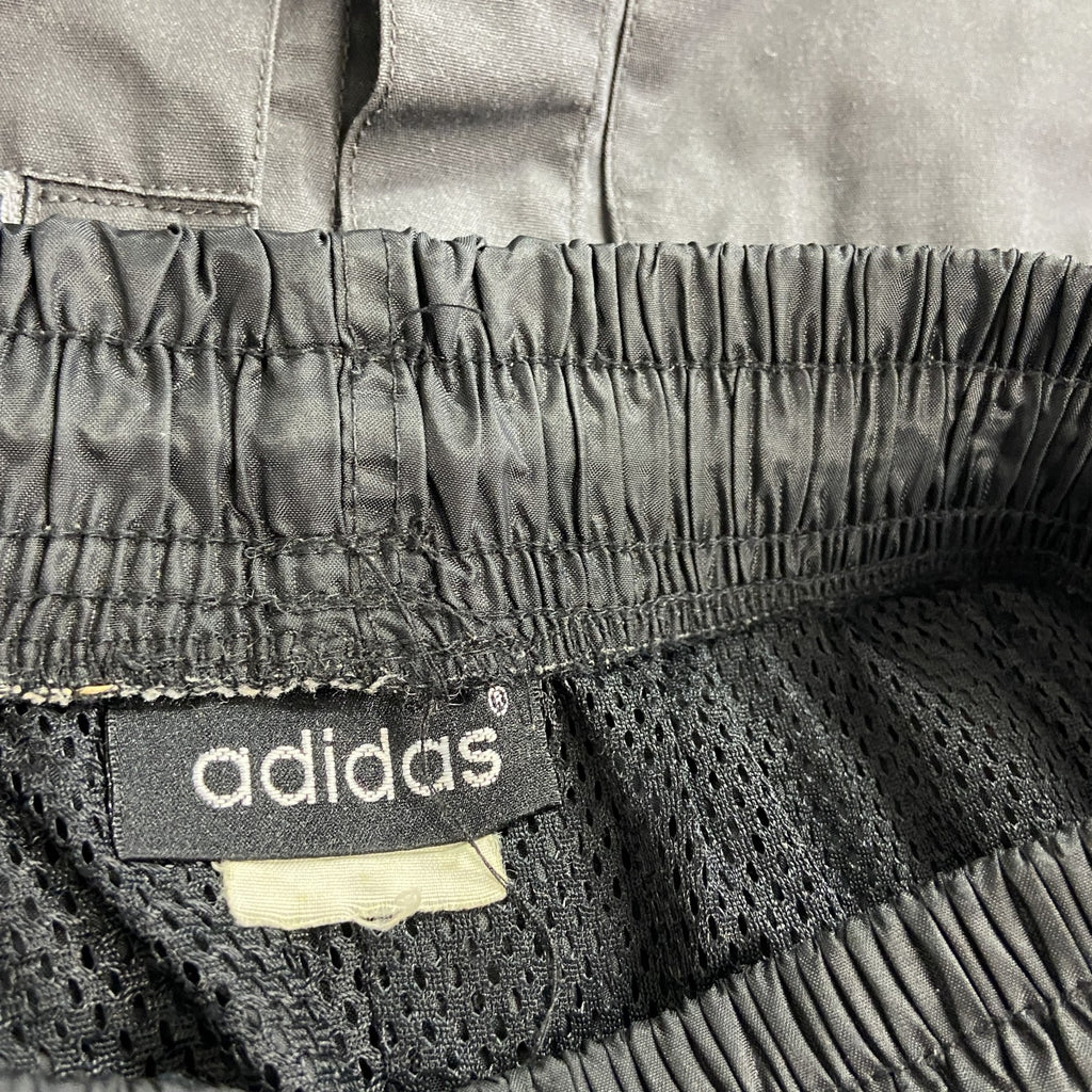 adidas　アディダス　トラックパンツ/ジャージパンツ　黒　ブラック