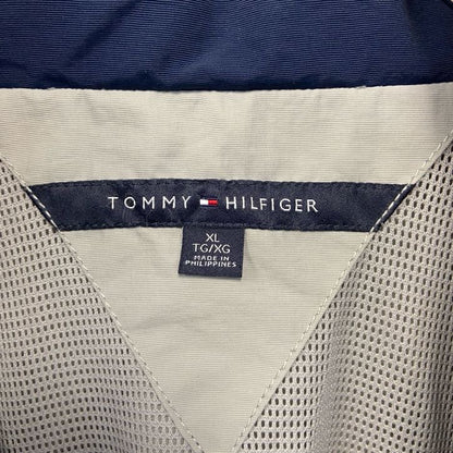 TOMMY HILFIGER　トミーヒルフィガー　ナイロンジャケット　ワンポイントロゴ刺繍　ハイネック　グレー　XLサイズ