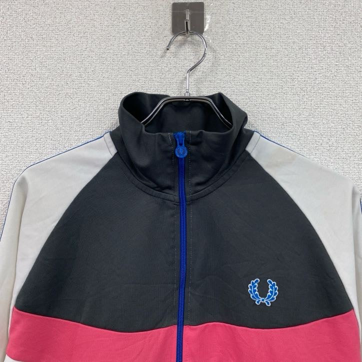 FRED PERRY　フレッドペリー　長袖トラックジャケット/ジャージ　ワンポイント　マルチカラー　Mサイズ