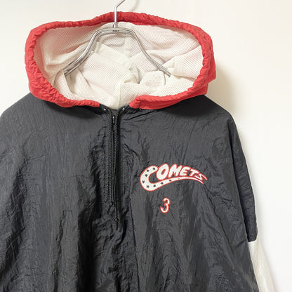 古着 used　USA製　BLAZER　長袖刺繍ナイロンプルオーバー　ウインドブレーカー　トライカラー　黒　赤　白　Lサイズ