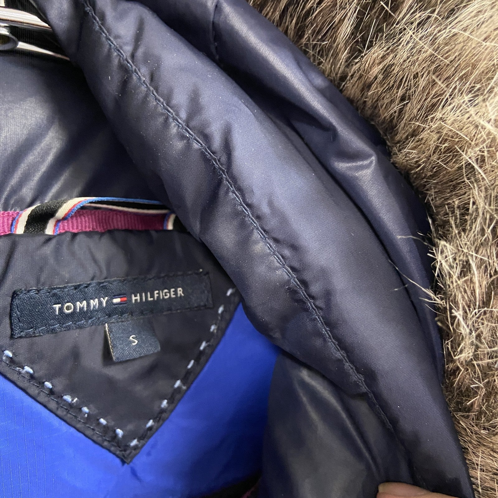 TOMMY HILFIGER　トミーヒルフィガー　ダウンジャケット　フードファー　紺　ネイビー　Sサイズ