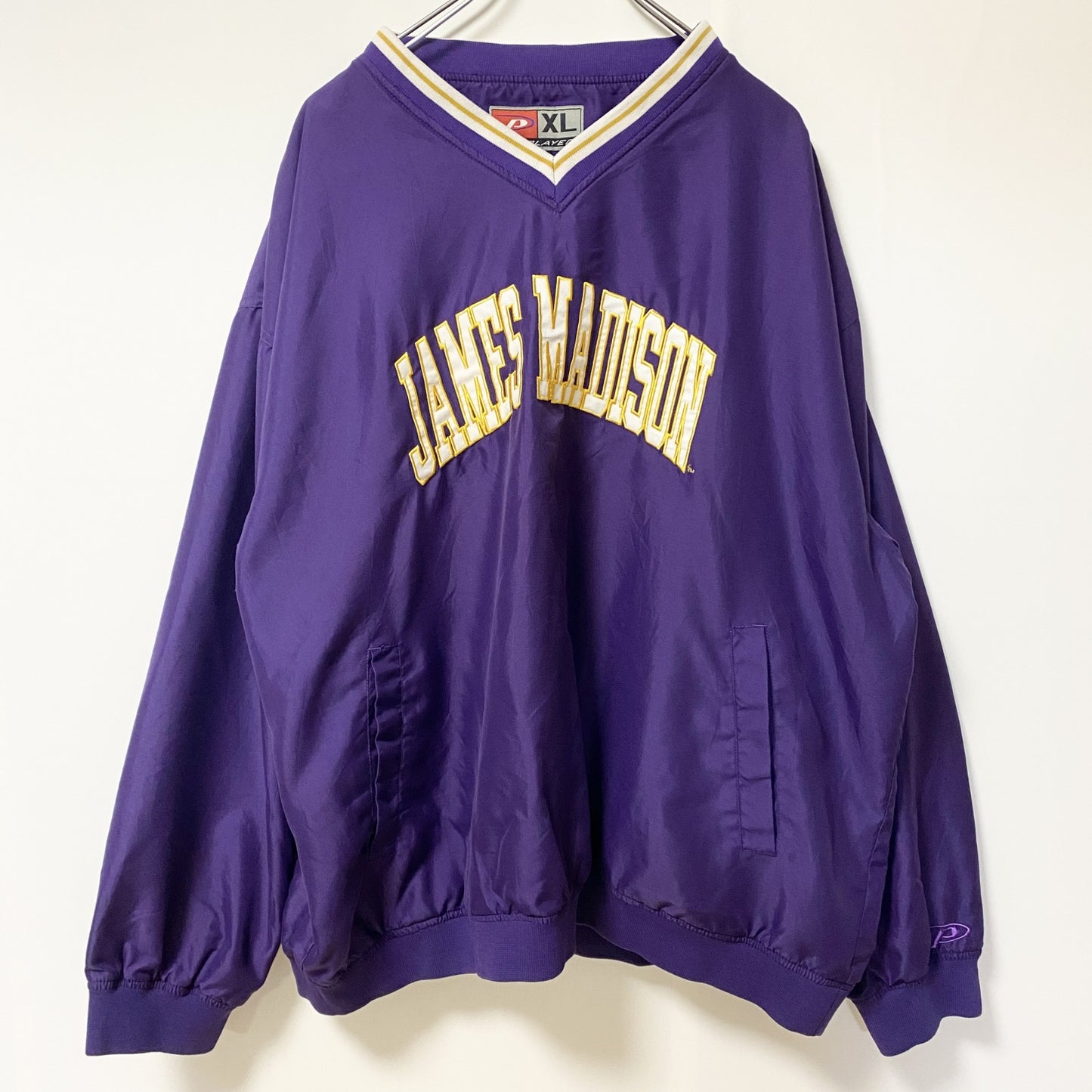 古着 used　PRO PLAYER　長袖刺繍ナイロンプルオーバー　ウインドブレーカー　JAMES MADISON　紫　XLサイズ