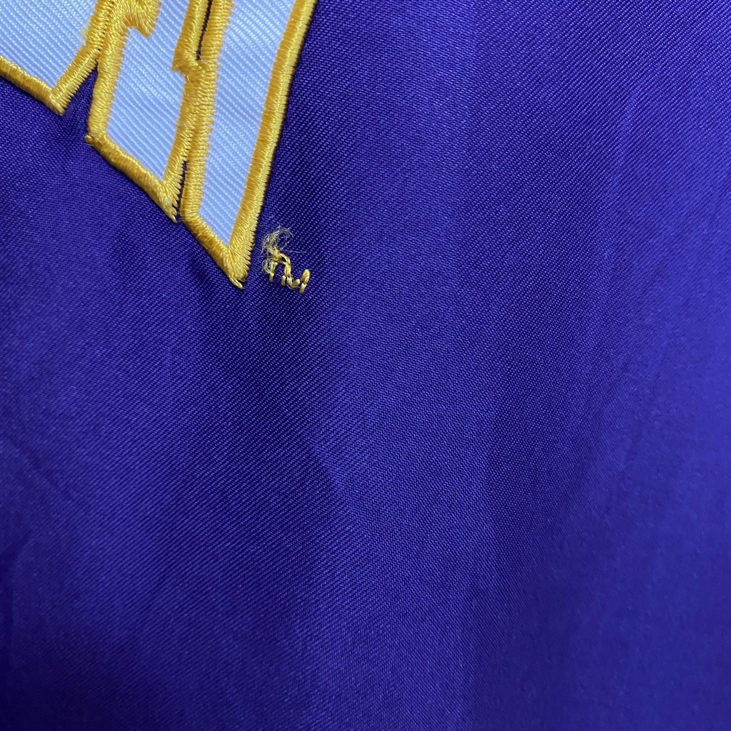 古着 used　PRO PLAYER　長袖刺繍ナイロンプルオーバー　ウインドブレーカー　JAMES MADISON　紫　XLサイズ