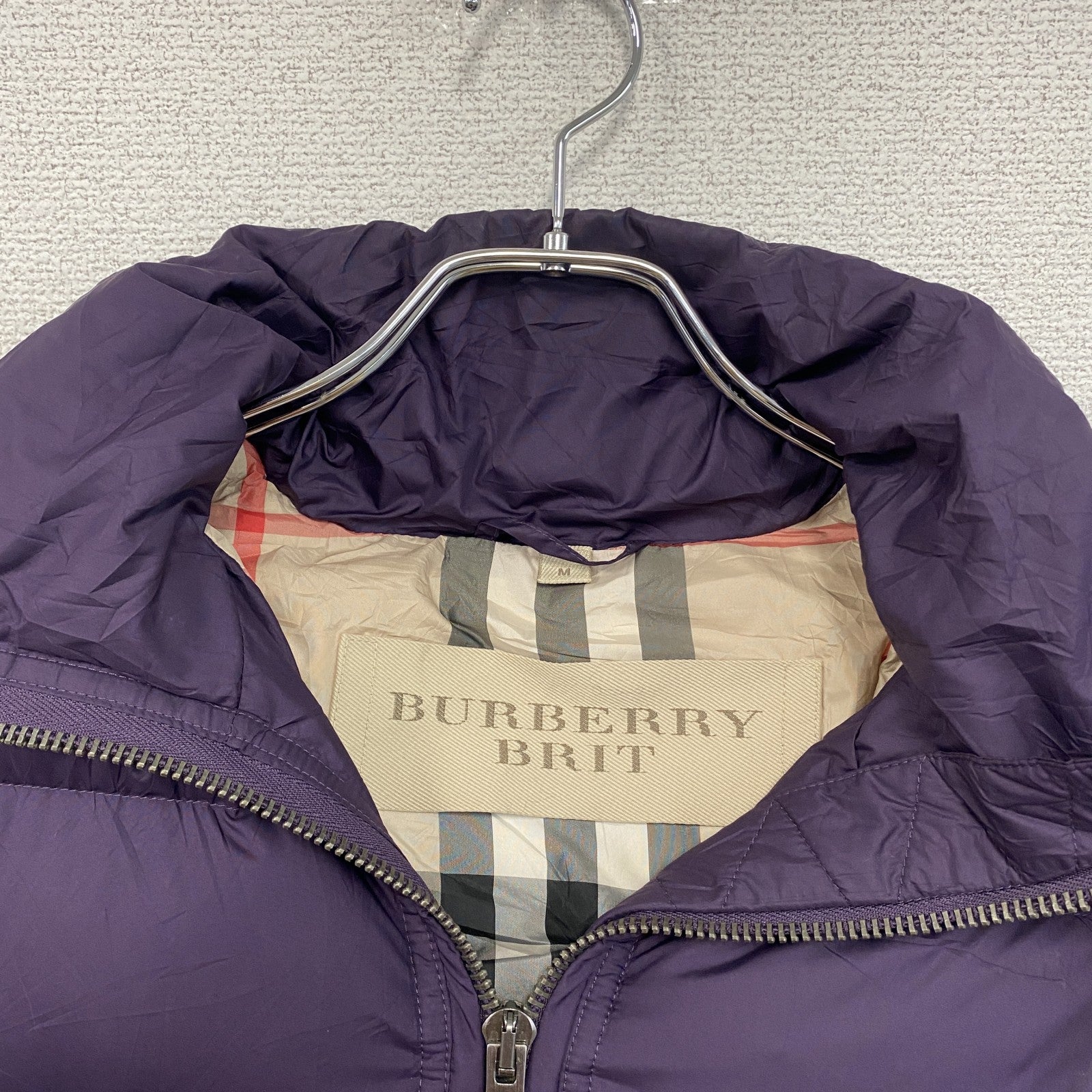 BURBERRY BRIT　バーバリーブリット　フルジップダウンベスト　ダウン85％　紫　パープル　Mサイズ