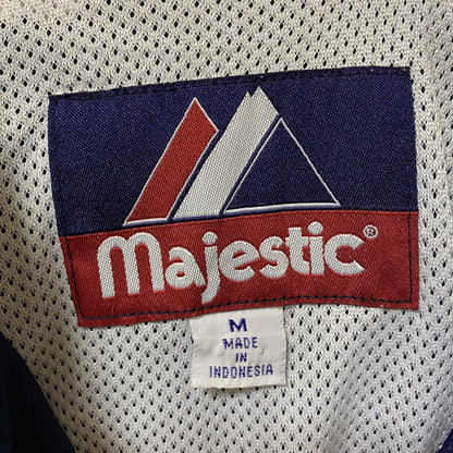 古着 used　Majestic　長袖ハーフジップナイロンプルオーバー　ウィンドブレーカー　刺繡デザイン　ネイビー　Mサイズ