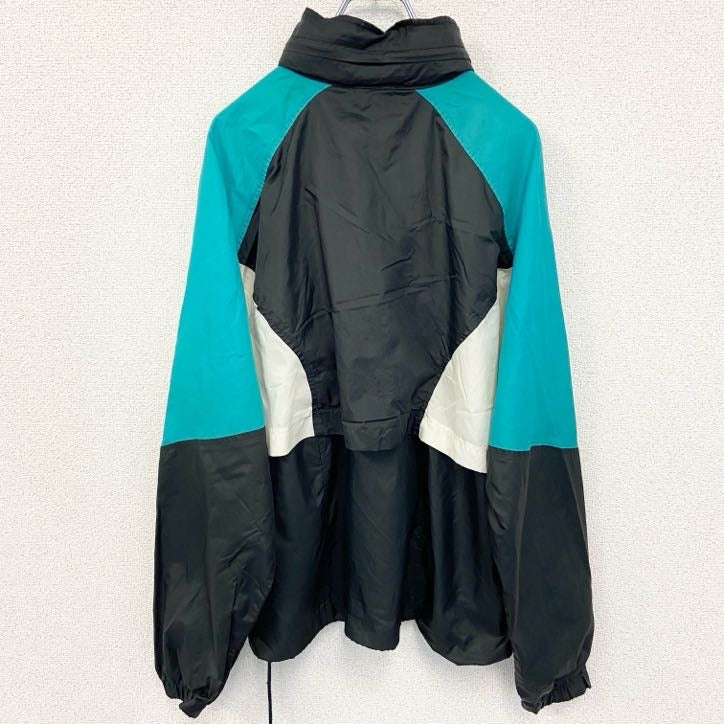 古着 used　NIKE ナイキ　90s　長袖ワンポイントロゴ刺繍ナイロンジャケット　マルチカラー　ハイネック　Lサイズ