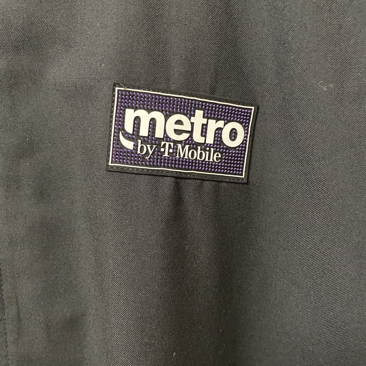 着 used　Tmobile metro　長袖フルジップナイロンジャケット　ミリタリー　リブライン　ビッグシルエット　XLサイズ