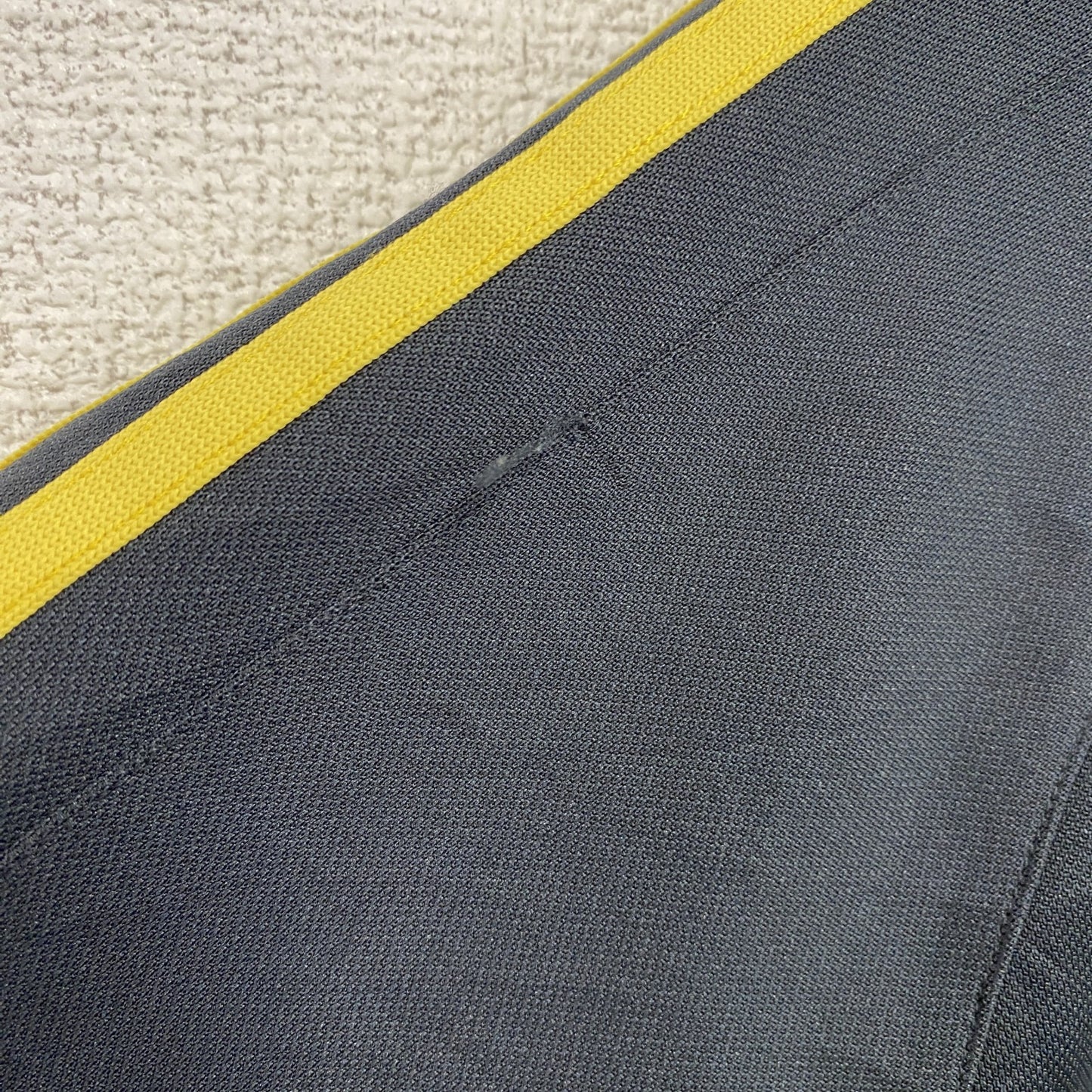 adidas　アディダス　ジャージセットアップ　トラックジャケット　トラックパンツ　イエロー　ブラック