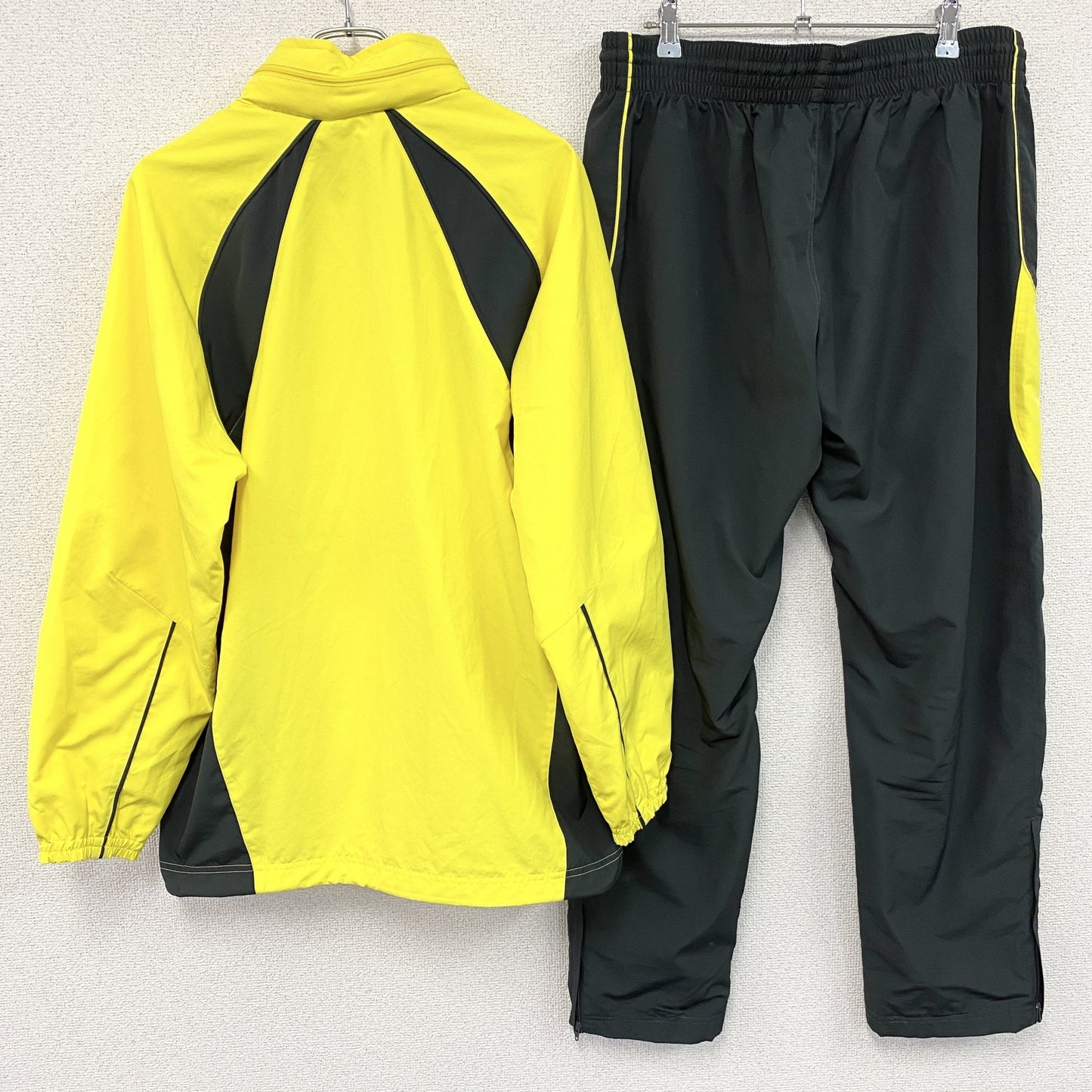 adidas　アディダス　ジャージセットアップ　トラックジャケット　トラックパンツ　イエロー　ブラック　Lサイズ