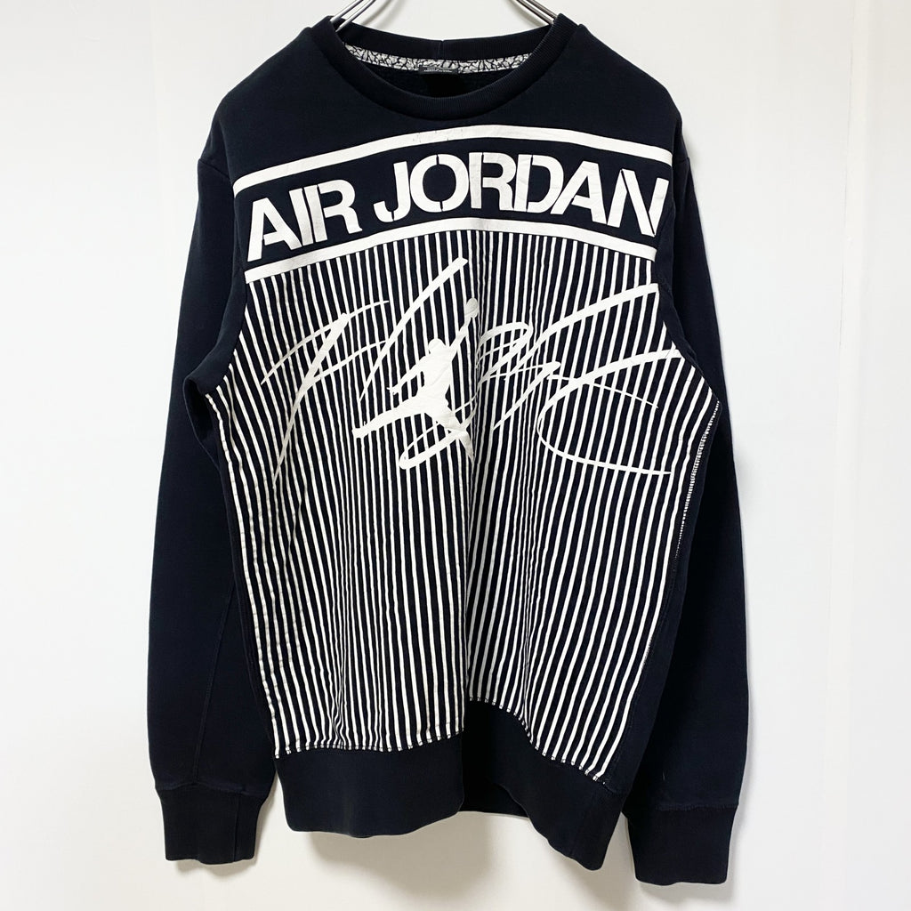 古着 used　AIR JORDAN　エアジョーダン　長袖プリントロゴデザインスウェット　クルーネックトレーナー　黒　Mサイズ