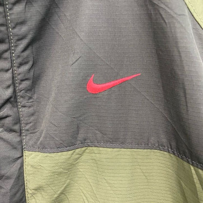 NIKE　ナイキ　フルジップジャケット　カーキ　XLサイズ