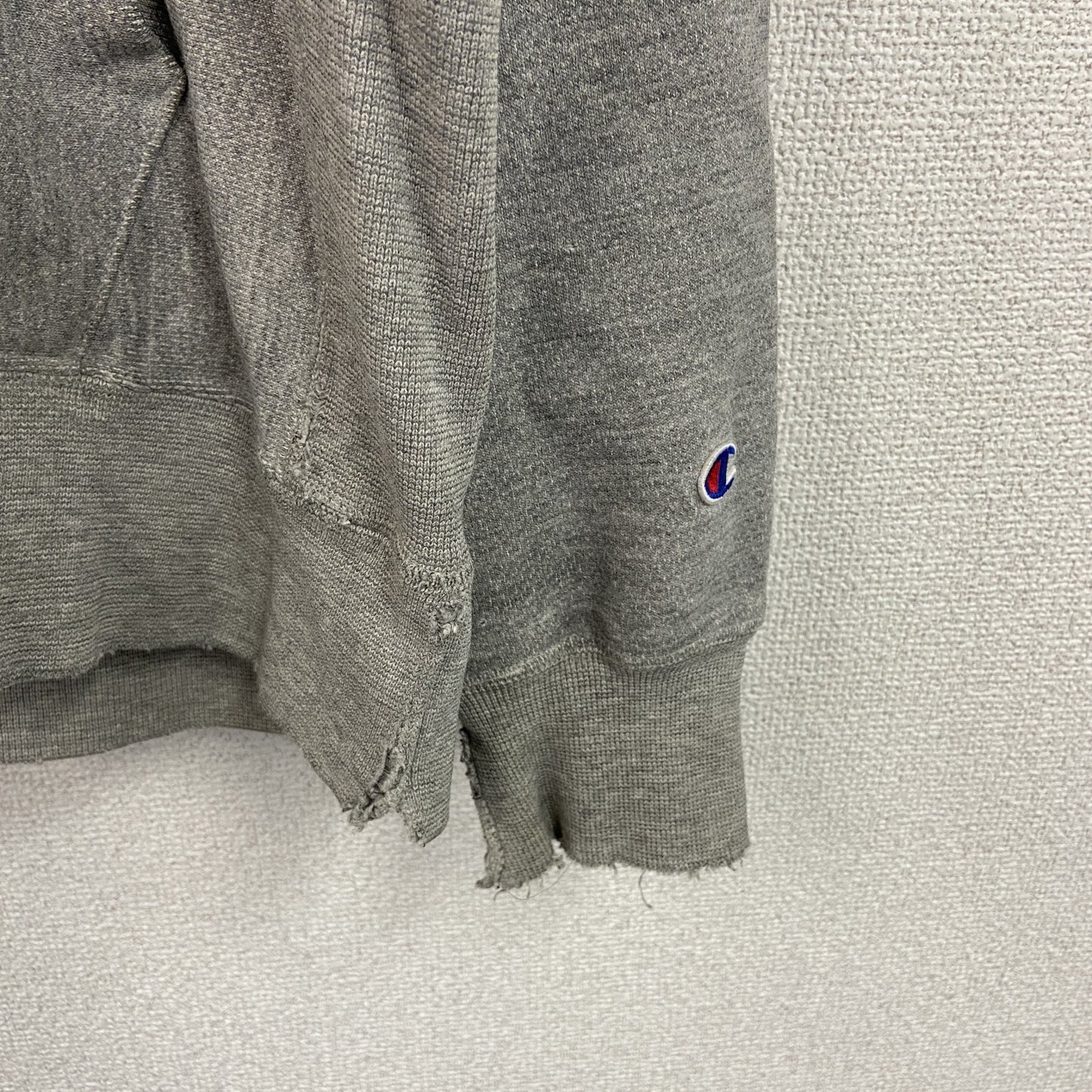 Champion　チャンピオン　リバースウィーブ　スウェットパーカー/フーディー　刺繍ロゴ　霜降りグレー　Lサイズ
