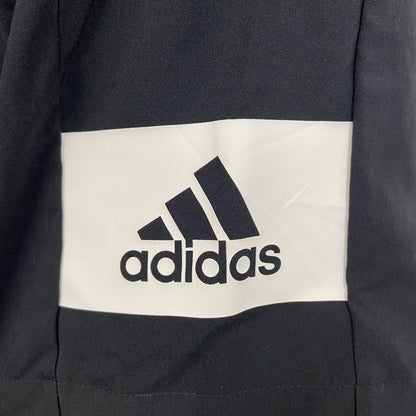 古着 used　adidas　アディダス　半袖ハーフジップナイロンジャケット　ワンポイント刺繍　黒　ブラック　Mサイズ