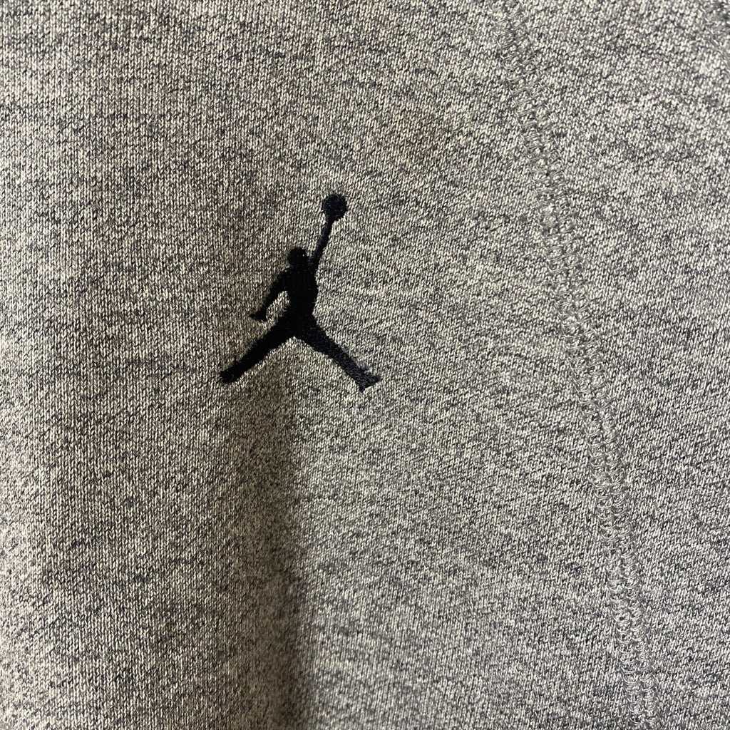 古着 used　AIR JORDAN　長袖ワンポイントロゴフルジップパーカー　スウェットフーディ　グレー　3XLサイズ