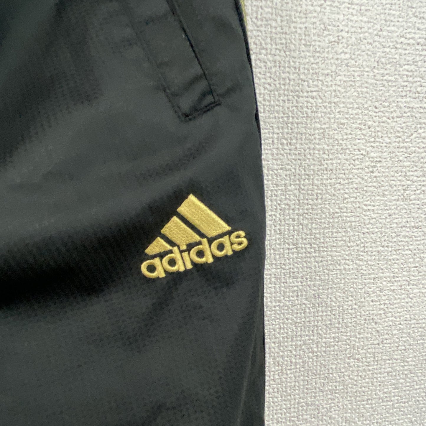 00s　adidas　アディダス　トラックパンツ　ジャージパンツ　ヴィンテージ　黒　ブラック　Lサイズ