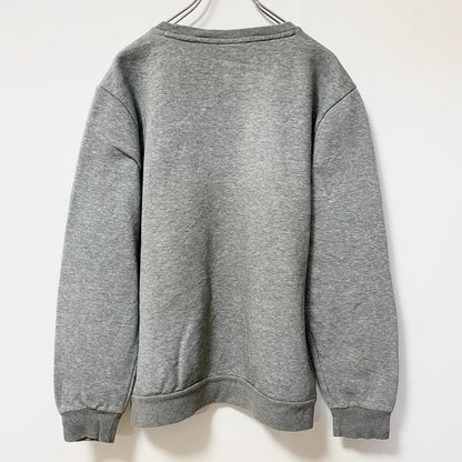 古着 used　PUMA プーマ　長袖フロントデザインスウェット　トレーナー　クルーネック　グレー　カジュアル　Mサイズ