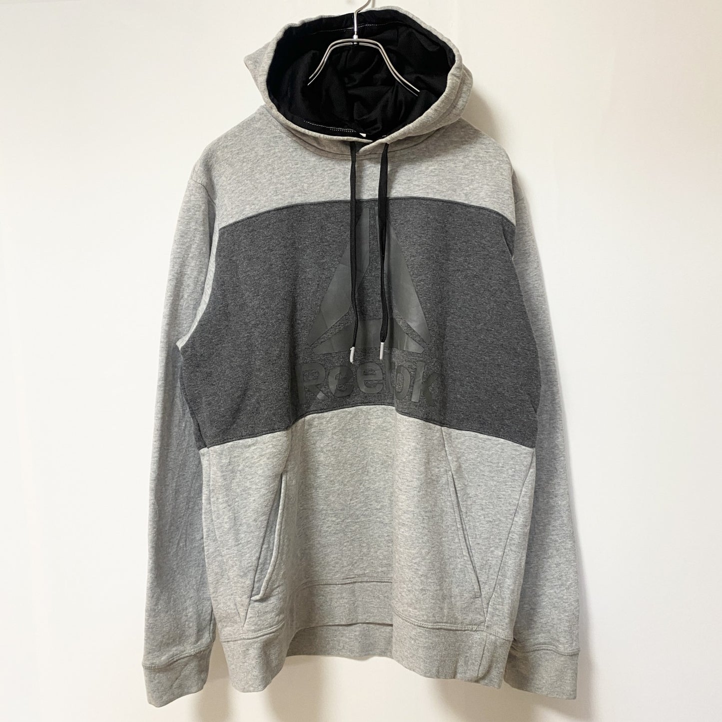 古着 used　Reebok リーボック　長袖ビッグロゴデザインパーカー　フーディー　バイカラー　グレー　Mサイズ