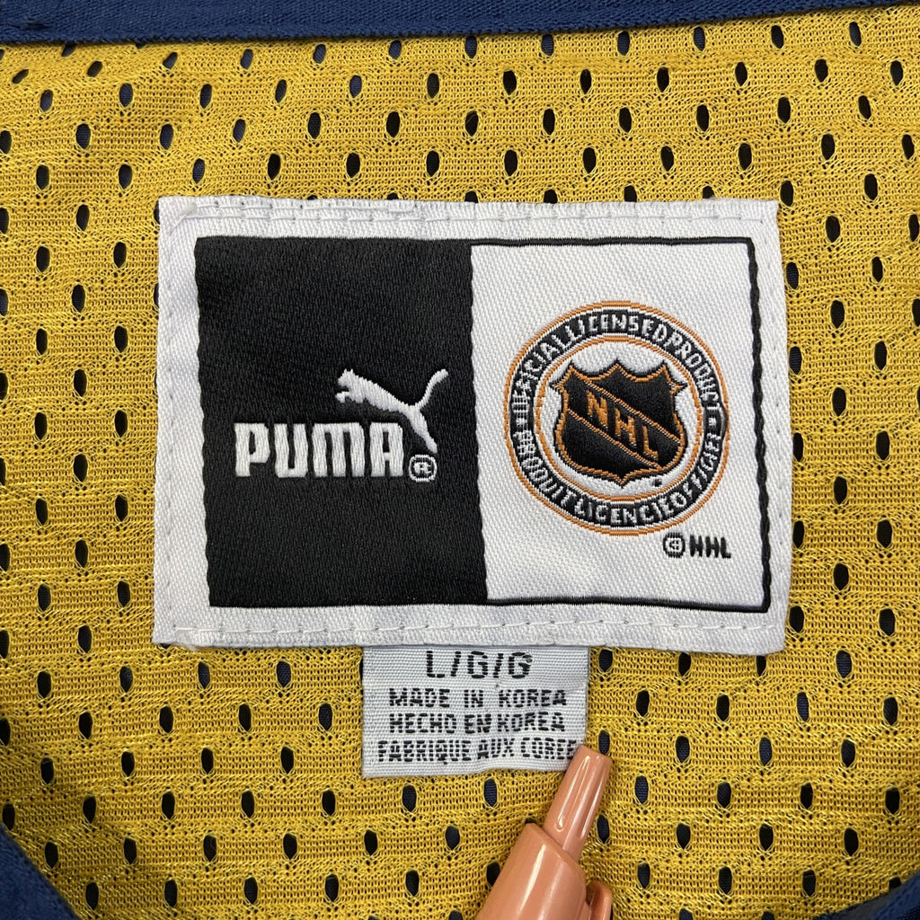 古着 used　PUMA　プーマ　長袖ナイロンプルオーバー　ワンポイント刺繍　ナッシュビル　ネイビー　黄色　Lサイズ