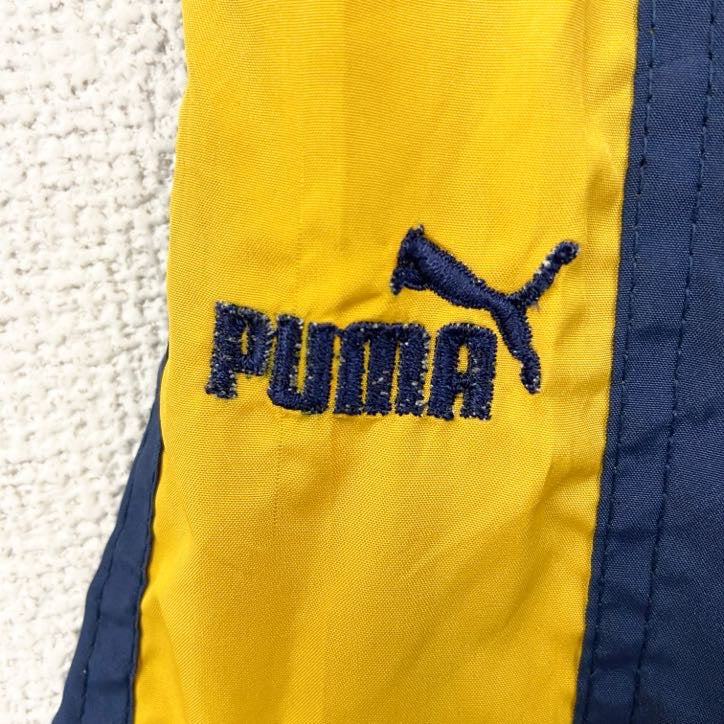 古着 used　PUMA　プーマ　長袖ナイロンプルオーバー　ワンポイント刺繍　ナッシュビル　ネイビー　黄色　Lサイズ
